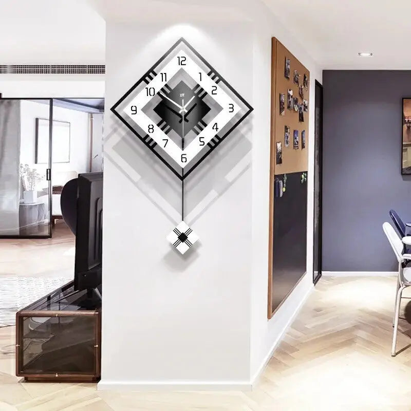 Lisslune | TimelessSquare - Simple square wall clock