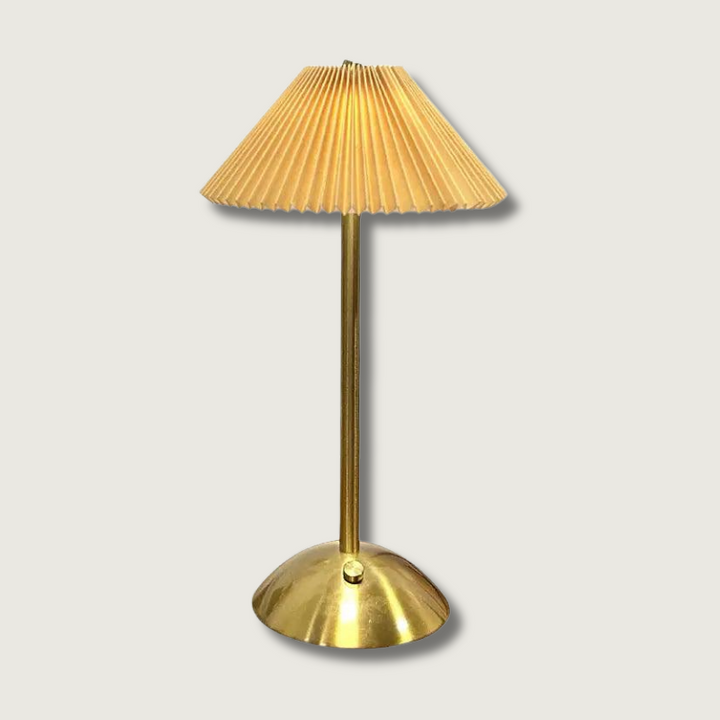 Lisslune | LumaNord - Retro Scandinavian Table Lamp