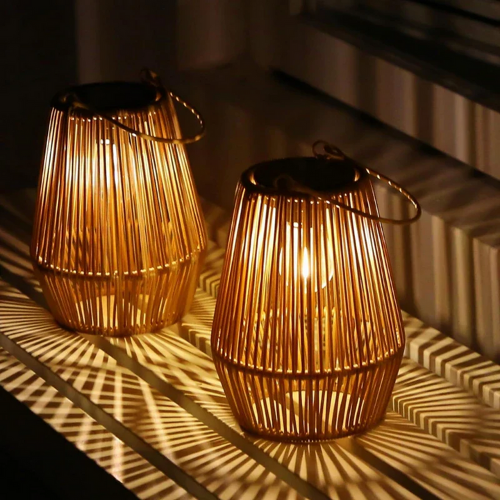 Lisslune | Manually crafted weatherproof solar garden light