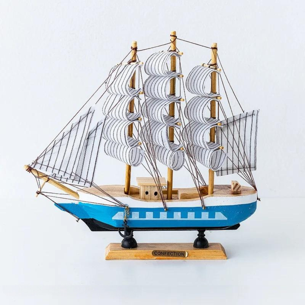 Lisslune | Royaleva Nordic Wood Sailboat Sculpture - LED illuminated decorative piece, battery-operated