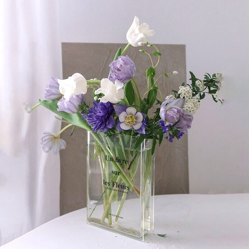 Lisslune | Vasook Book Vase