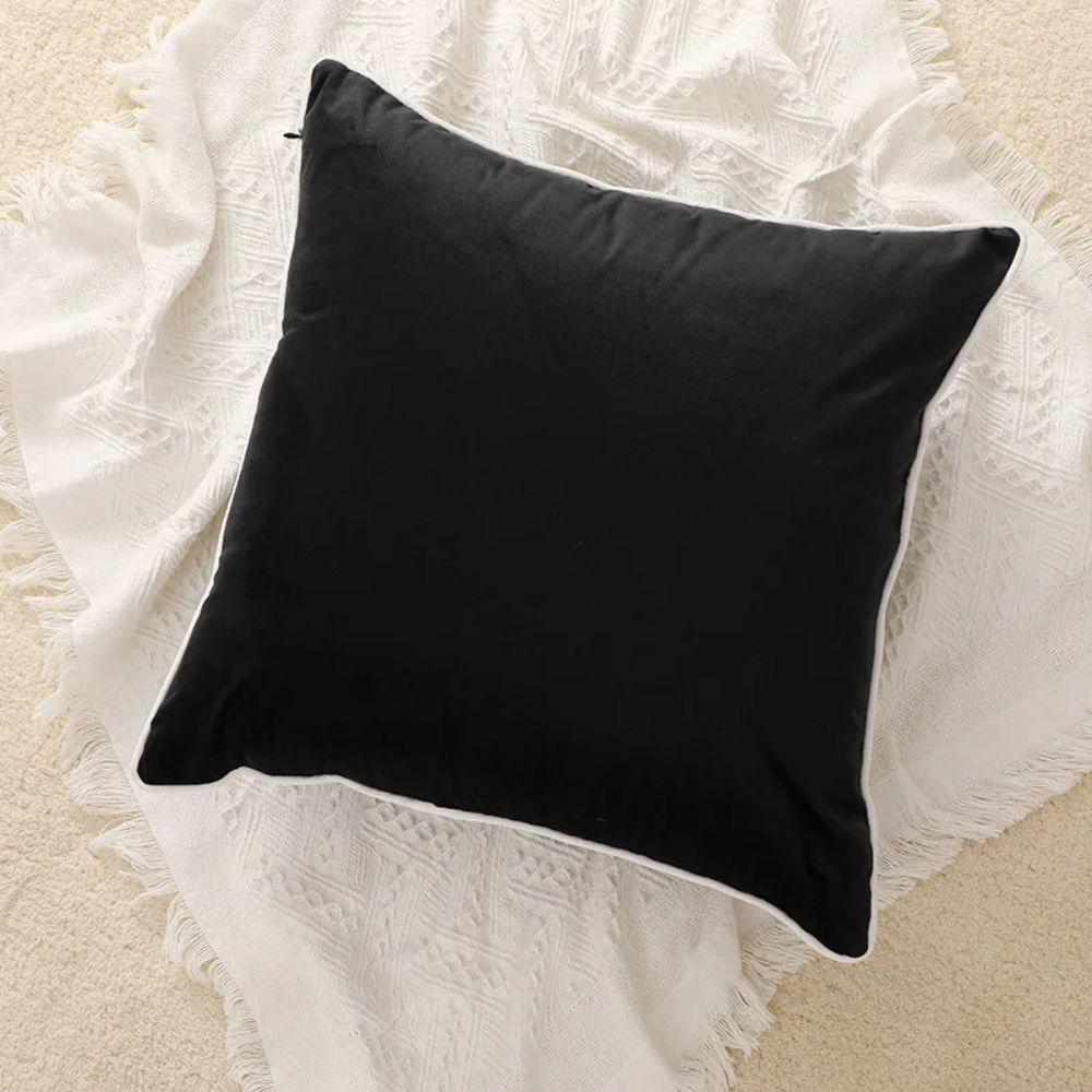Lisslune | Velora Velvet Cushion Cover