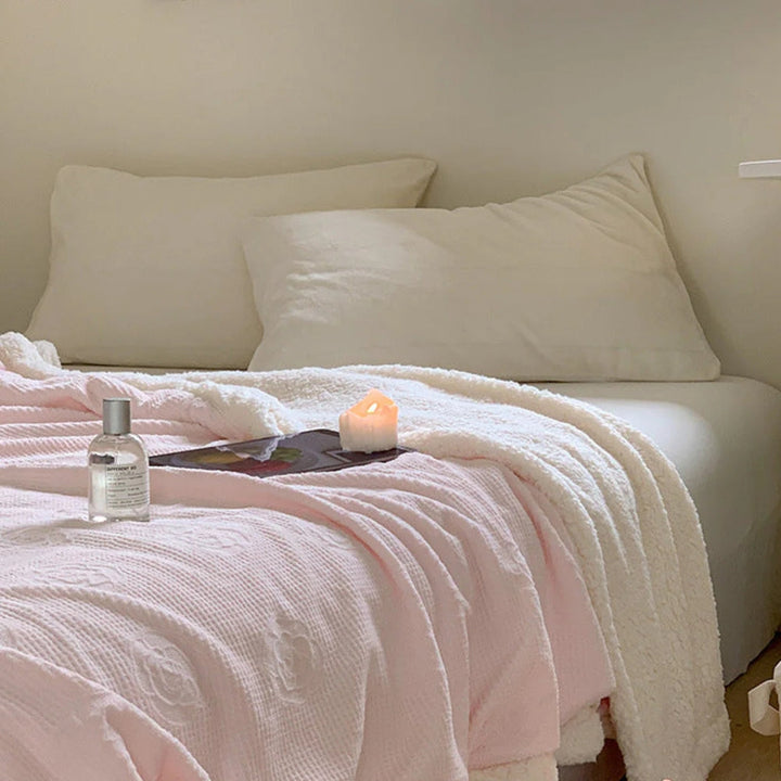 Lisslune | Solène Floral Embossed Sherpa Blanket