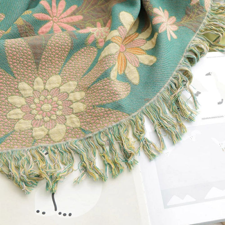 Lisslune | Verdant Bloom Reversible Jacquard Blanket