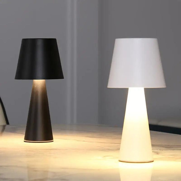 Lisslune | Table lamp - Lighting - black - Add refined style and leave a lasting impression