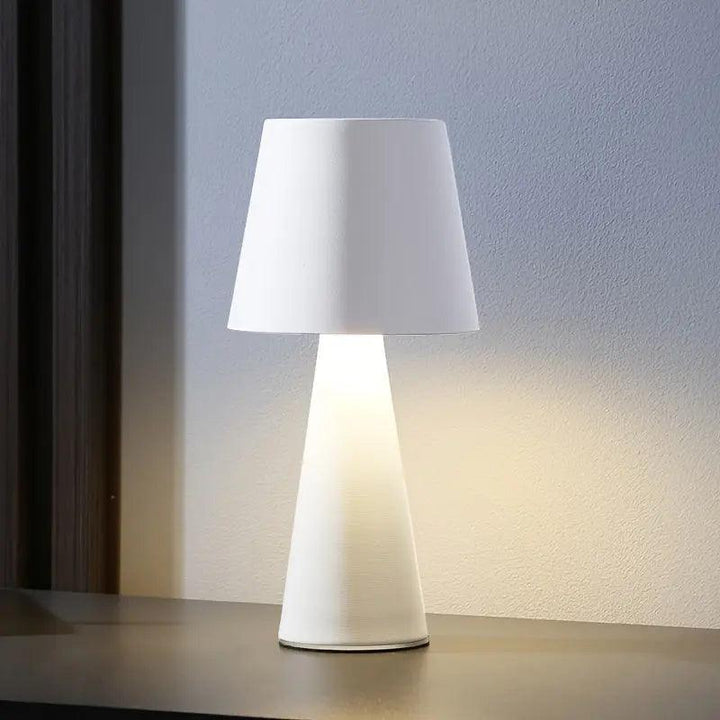 Lisslune | Table lamp - Lighting - black - Add refined style and leave a lasting impression