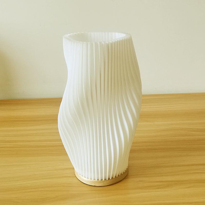 Lisslune | CharmAura - Sophisticated Cream Table Lamp