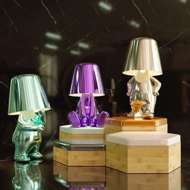 Lisslune | Goldie Resin Thinker LED Table Lamp
