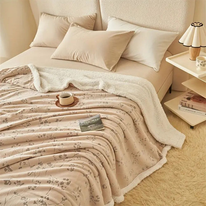 Lisslune | Winter Garden Plush Blanket