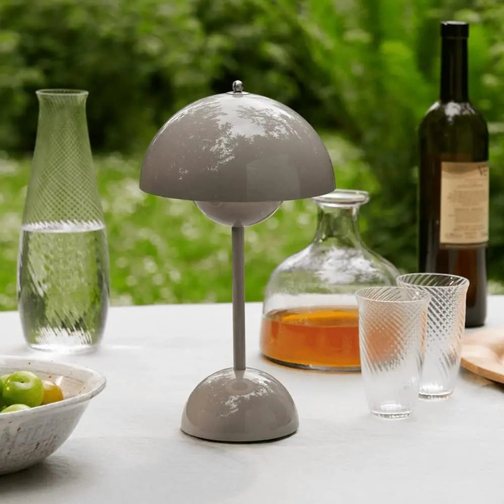 Lisslune | Lunaire - LED table lamp for a modern atmosphere