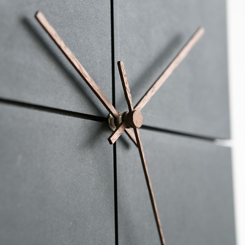 Lisslune | GeoTime – Modern round and square wall clock with unique design