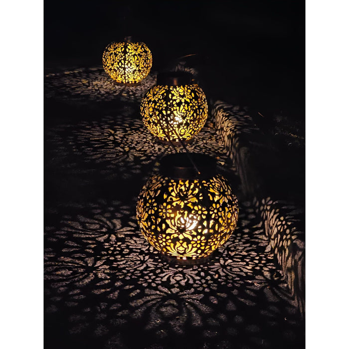 Lisslune | AmbientGlow - Solar lamp with floral pattern