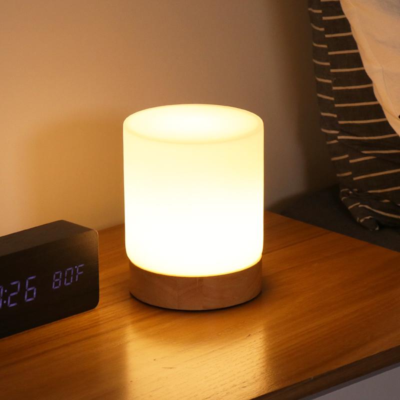 Lisslune | Minimalistic table lamp with touch function and 360° lighting