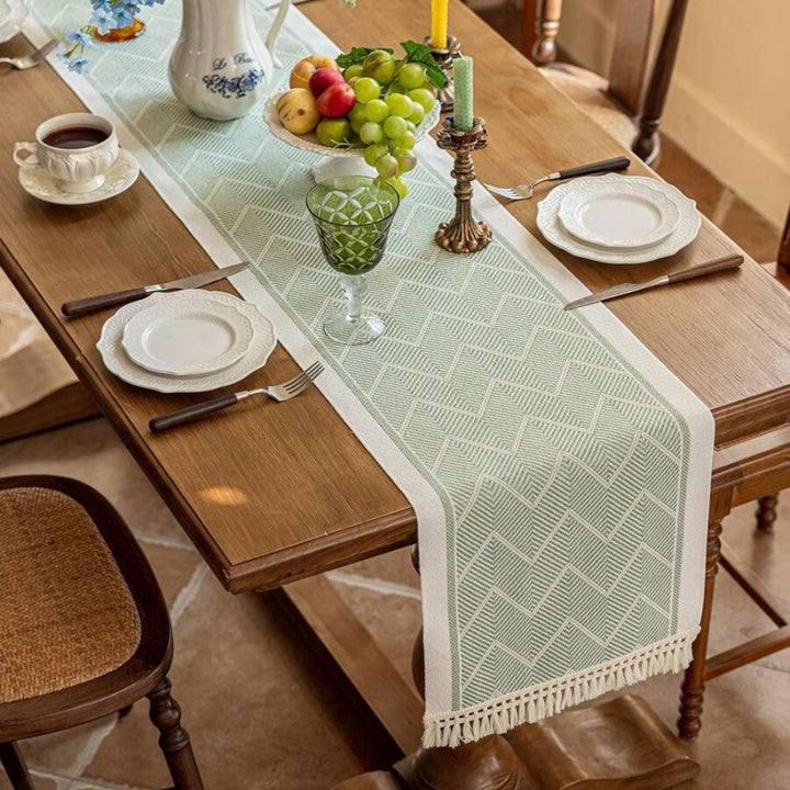 Lisslune | Zigzag Loom Table Runner