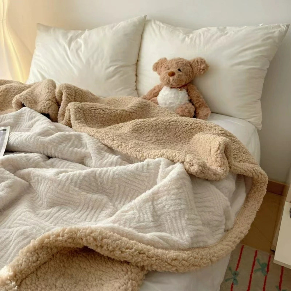 Lisslune | Seraphina Soft Jacquard Rabbit Plush Blanket
