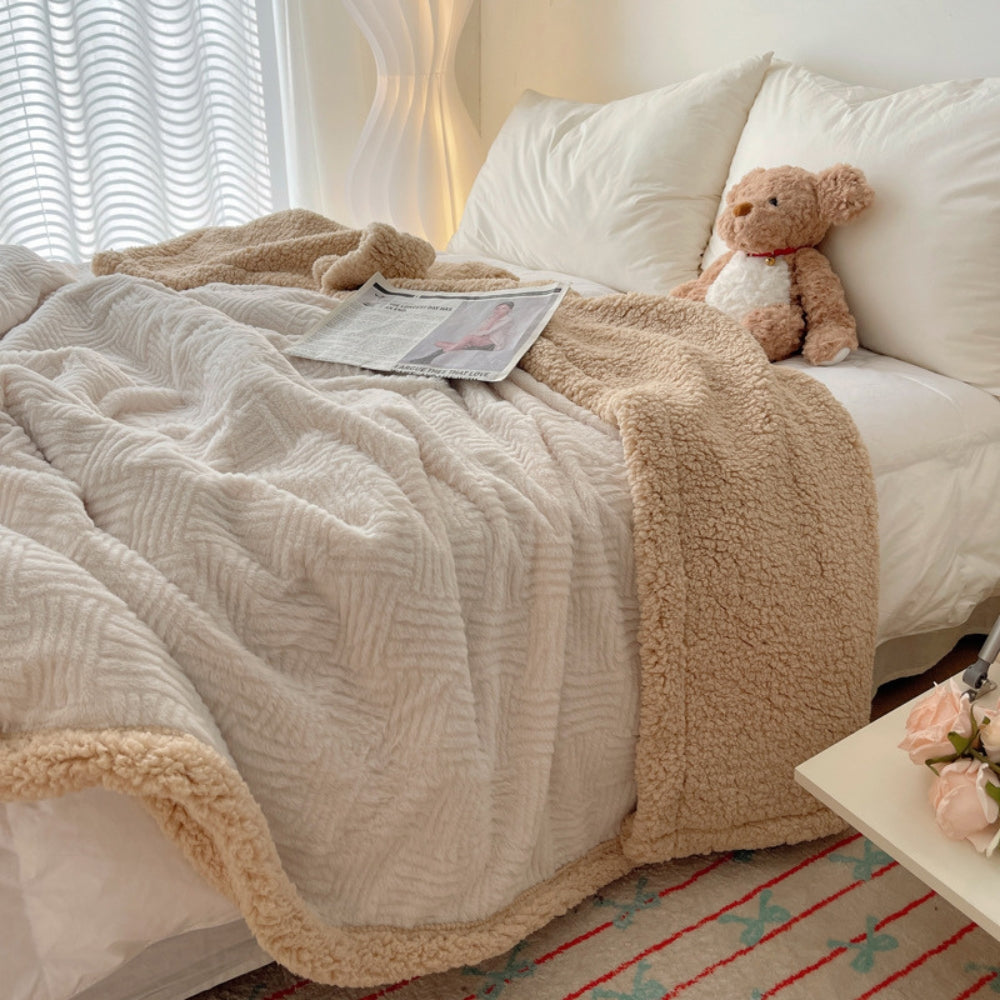 Lisslune | Seraphina Soft Jacquard Rabbit Plush Blanket