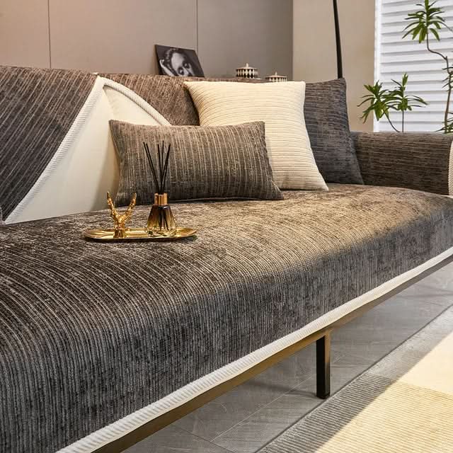 Lisslune | Auraea - Sophisticated protection for your sofa