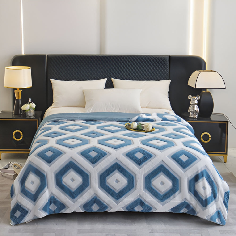 Lisslune | Zyra Double Layer Geometric Throw Blanket