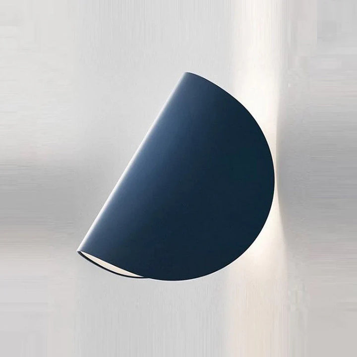 Lisslune | Modern Colored LED Wall Light in Stylish Design