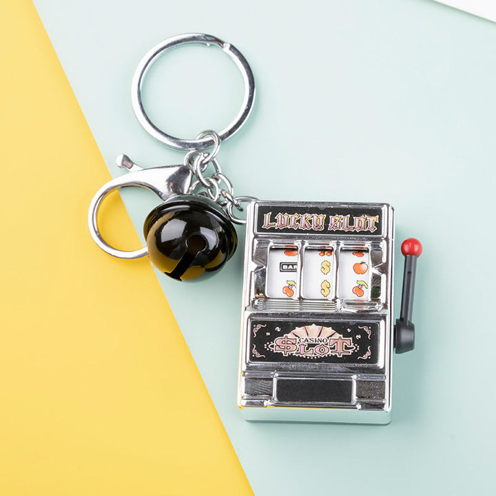Lisslune | Keychain designed as a slot machine