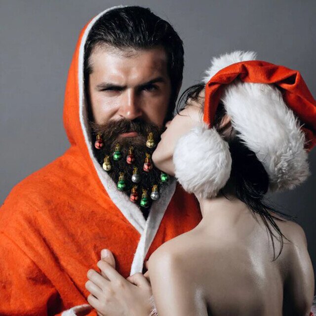 Lisslune | Christmas Bell Decoration on the Beard