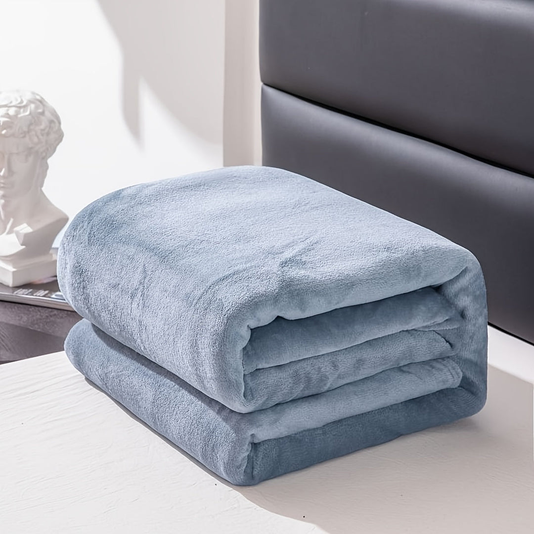 Lisslune | Soft and warm gray flannel blanket for all seasons