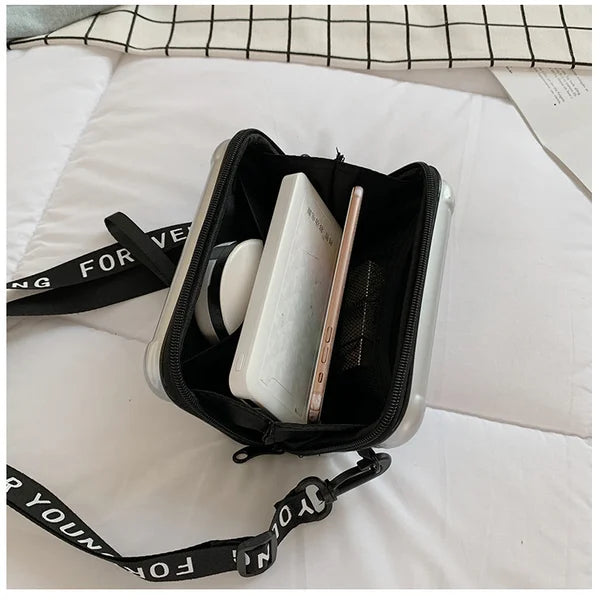 Lisslune | The stylish mini suitcase bag for all-day use