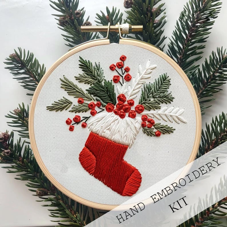 Lisslune | Christmas Embroidery KIT