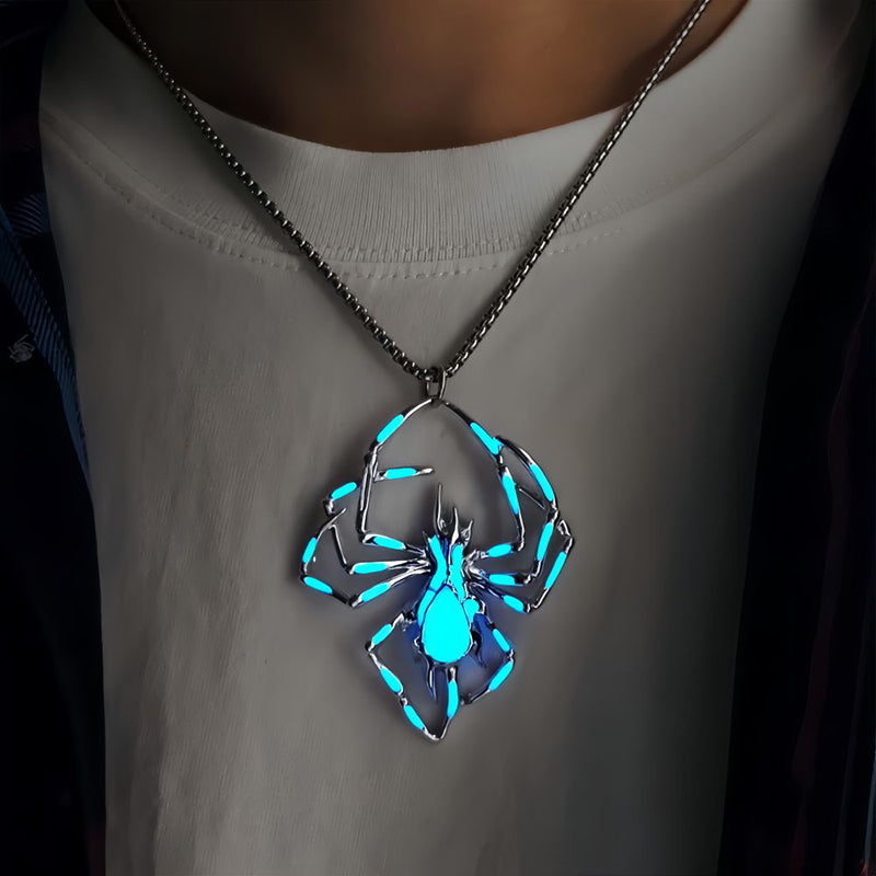 Lisslune | Glow-in-the-Dark 3D Spider Necklace