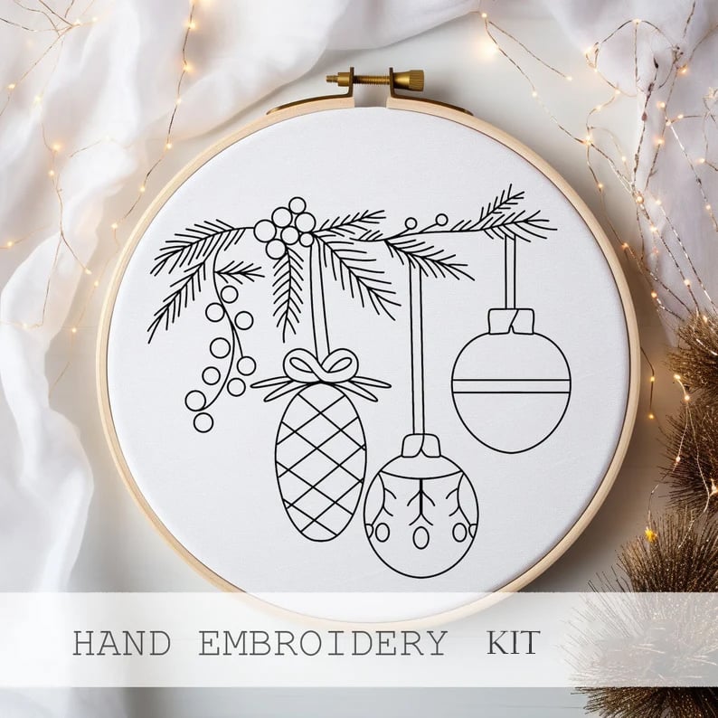 Lisslune | Christmas Embroidery KIT