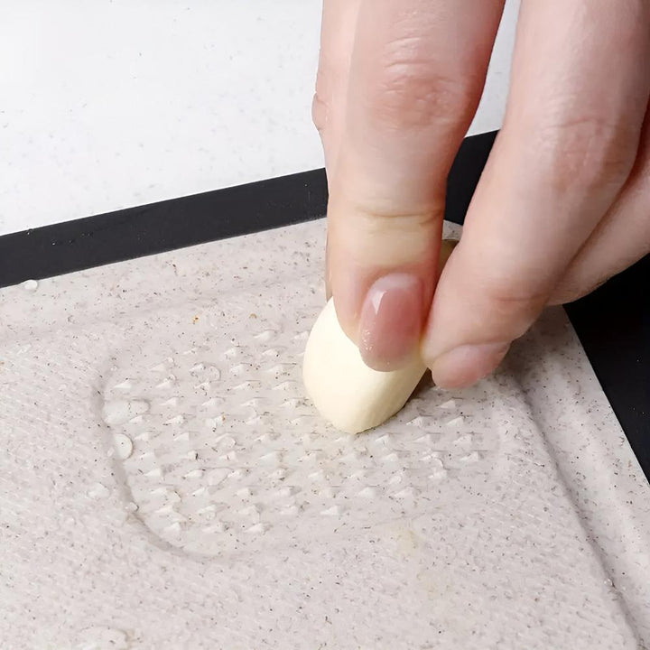 Lisslune | Reversible Stainless Steel Cutting Board