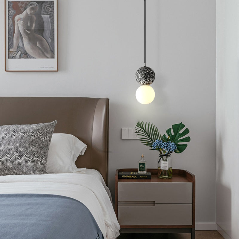 Lisslune | NovaSphere – Elegant Contemporary Table Illumination
