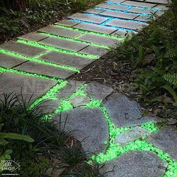 Lisslune | Glow-in-the-Dark Garden Pebbles