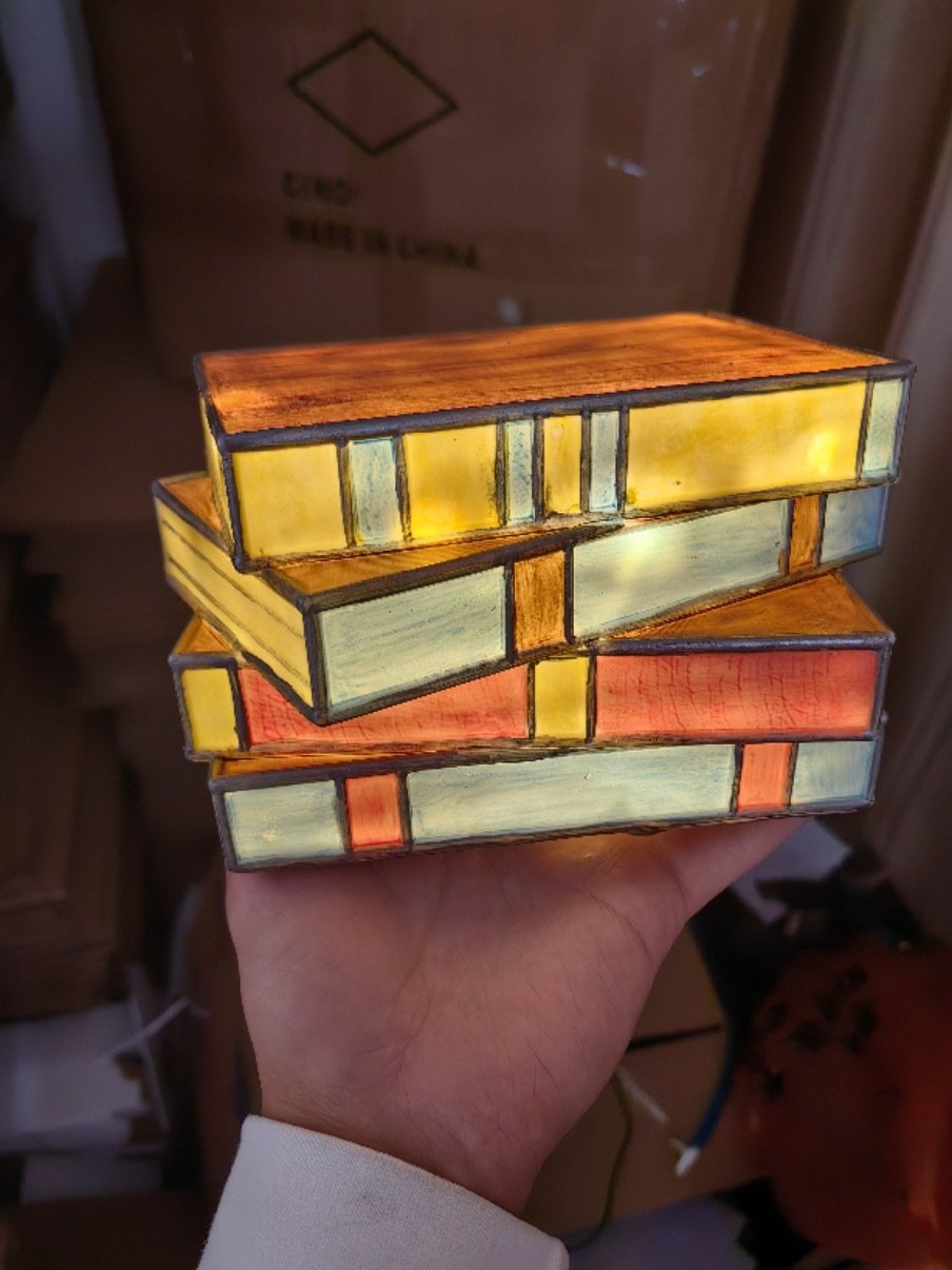 Lisslune | Stained Plastic Stacked Books Lamp