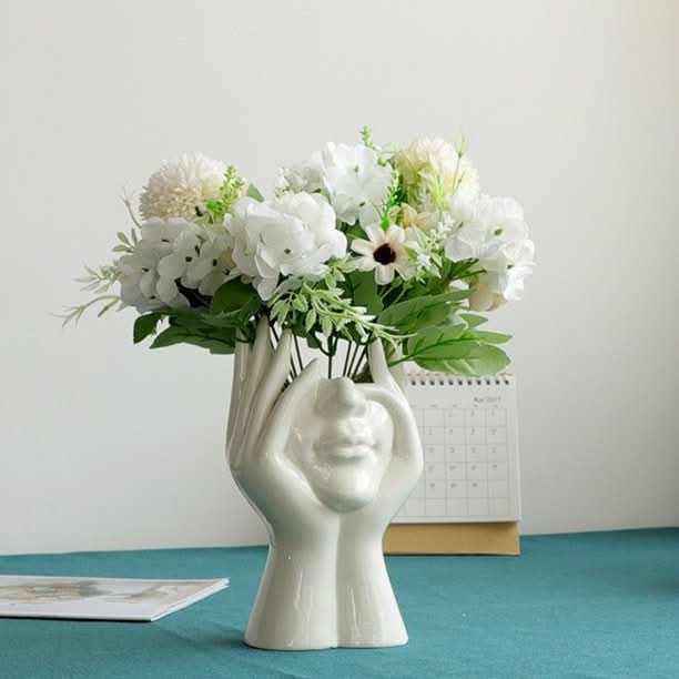 Lisslune | Petal – A vase full of sophistication and charm