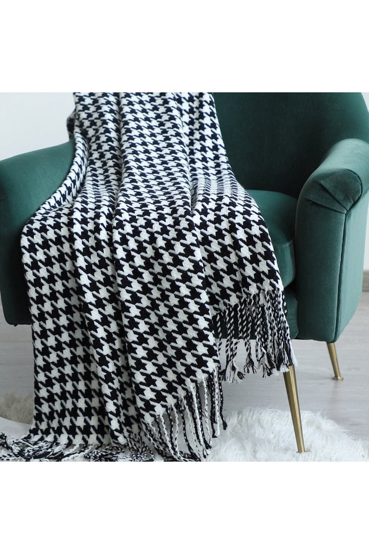 Lisslune | Black White Blanket