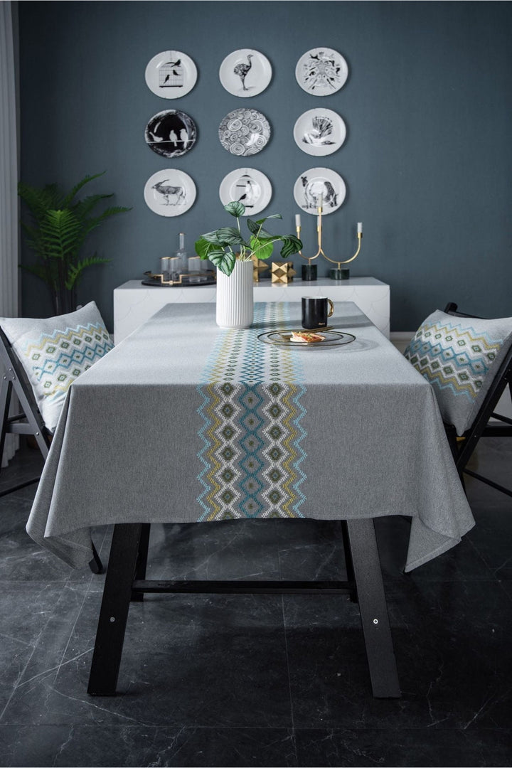 Lisslune | Gray Elegant Tablecloth