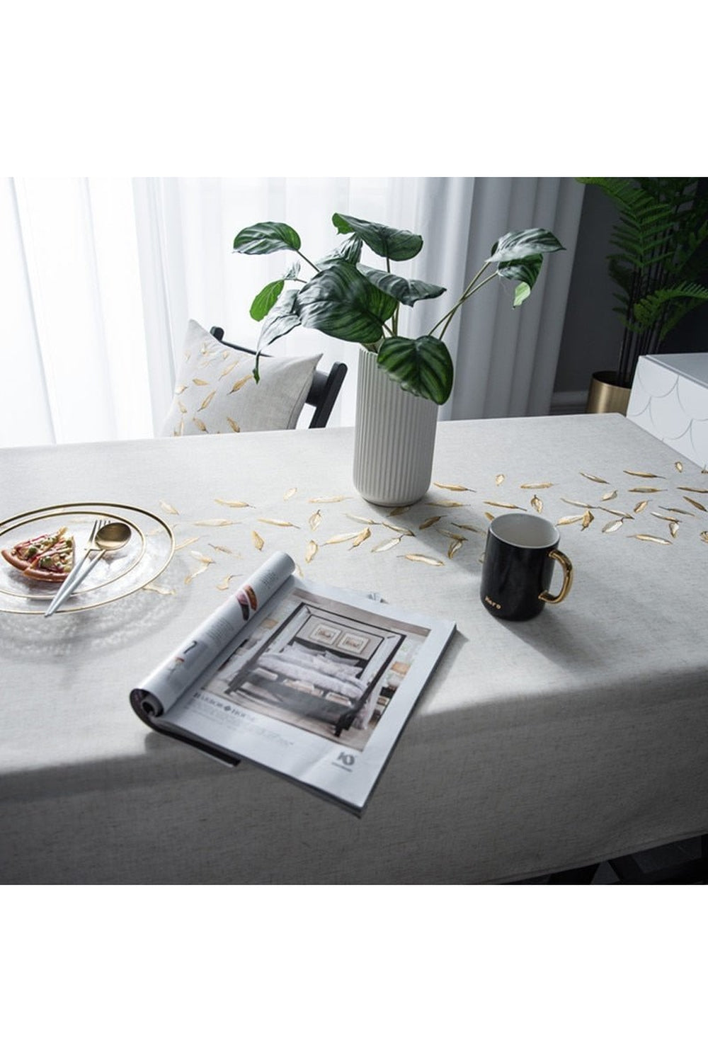 Lisslune | Gray Elegant Tablecloth