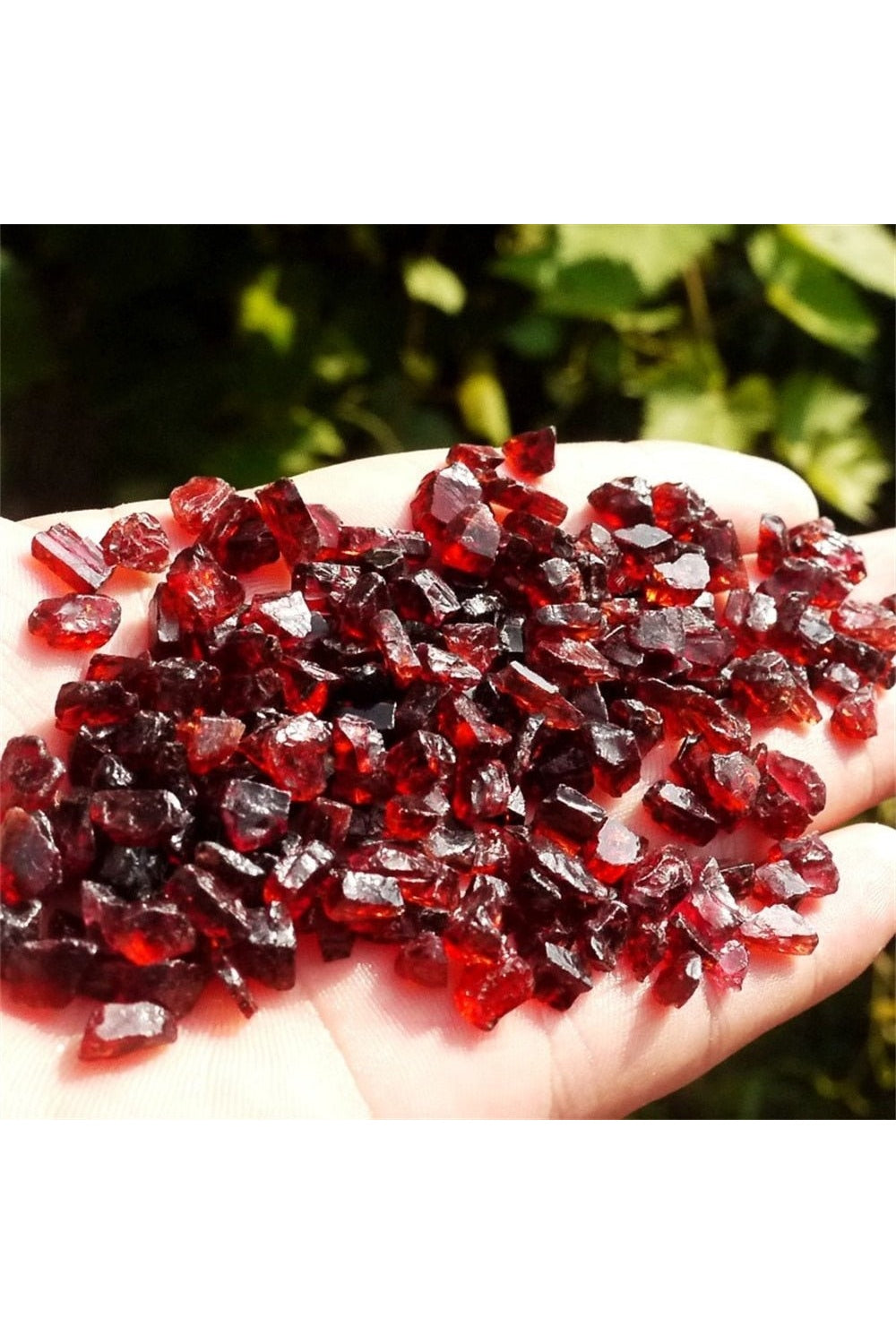 Lisslune | Garnet Natural Stone
