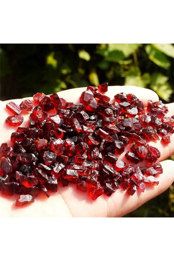 Lisslune | Garnet Natural Stone