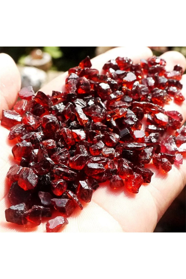 Lisslune | Garnet Natural Stone