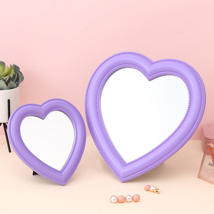 Rynx | Heart-shaped mirror