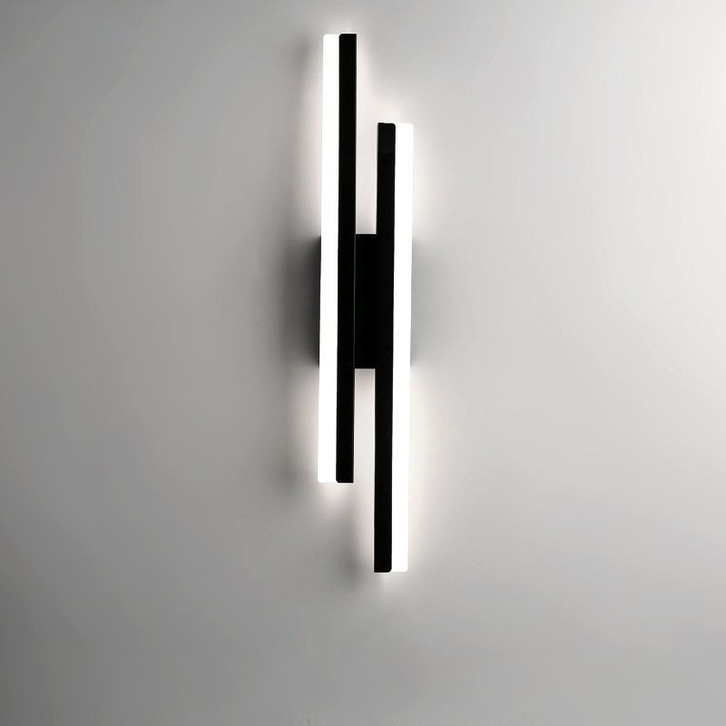 Lisslune | Alana Wall Lamp in Black and Gold Elegant and durable