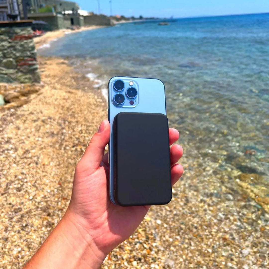 Lisslune | Magnetic Wireless Power Bank – Compact and Powerful for Smartphones