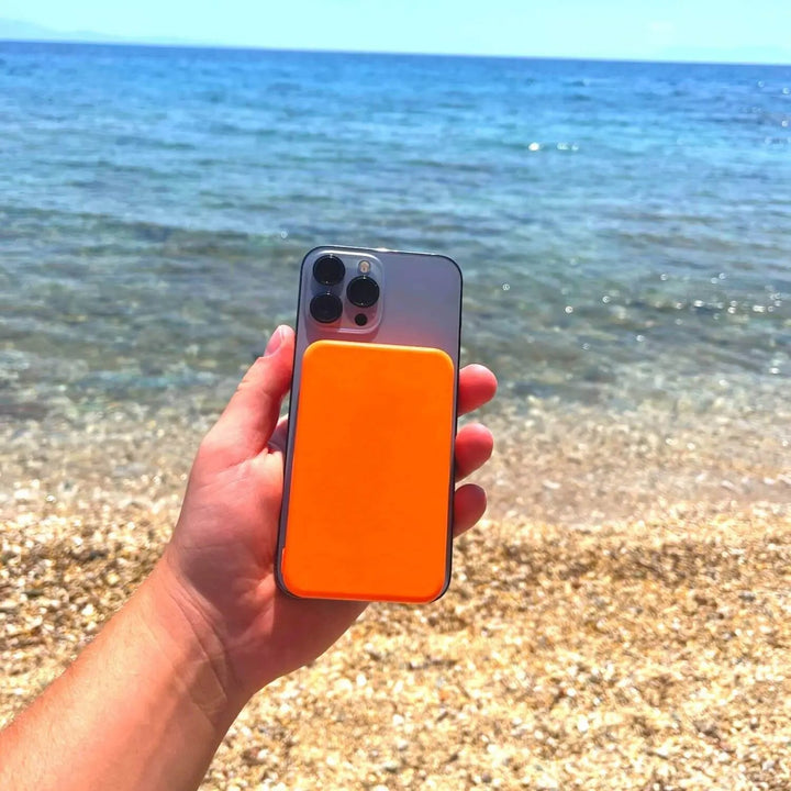 Lisslune | Magnetic Wireless Power Bank – Compact and Powerful for Smartphones