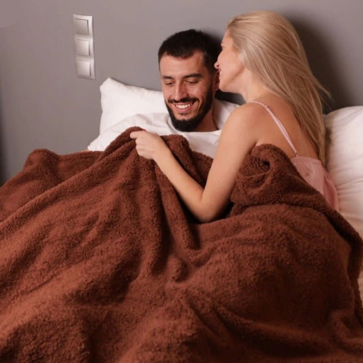 Lisslune | AquaShield Blanket – Waterproof Protective Blanket for Bed & Sofa