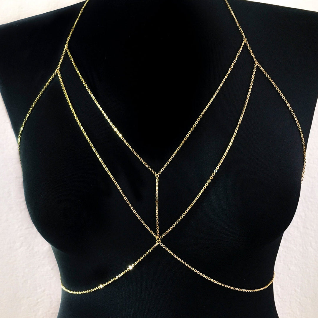 Lisslune | Zetra️ | The essential accessory for a glamorous and confident look
