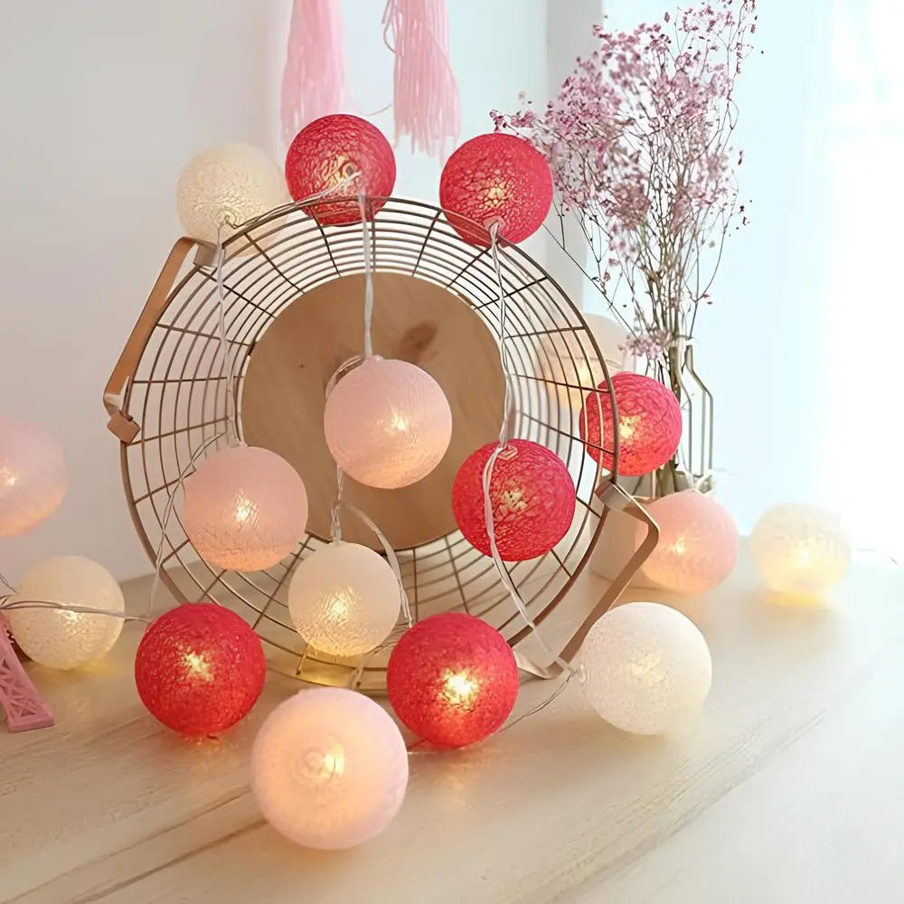 Lisslune | Atmospheric Ball String Lights - LumaBreeze