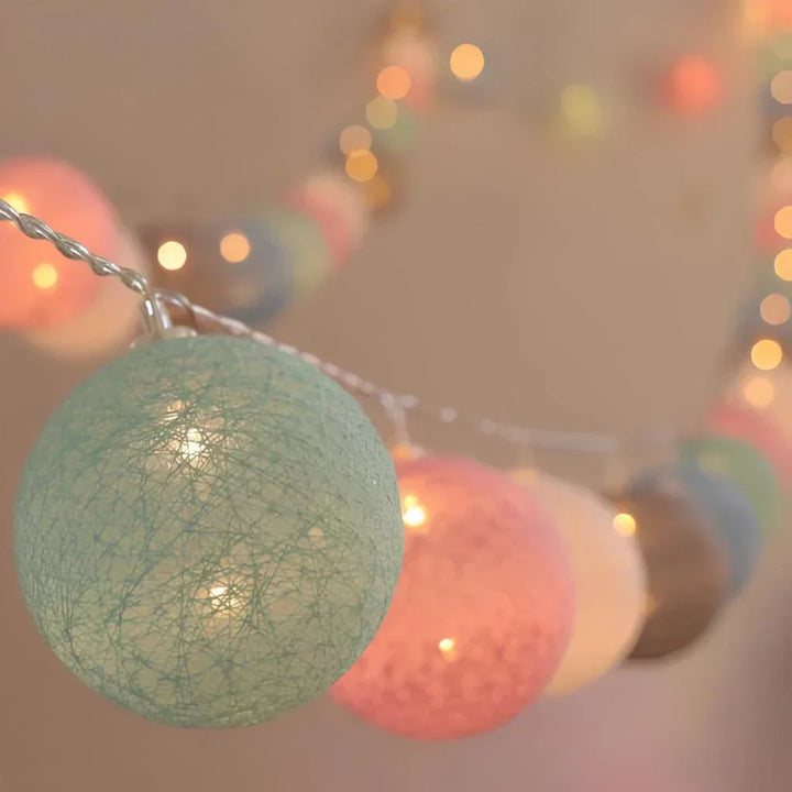 Lisslune | Atmospheric Ball String Lights - LumaBreeze