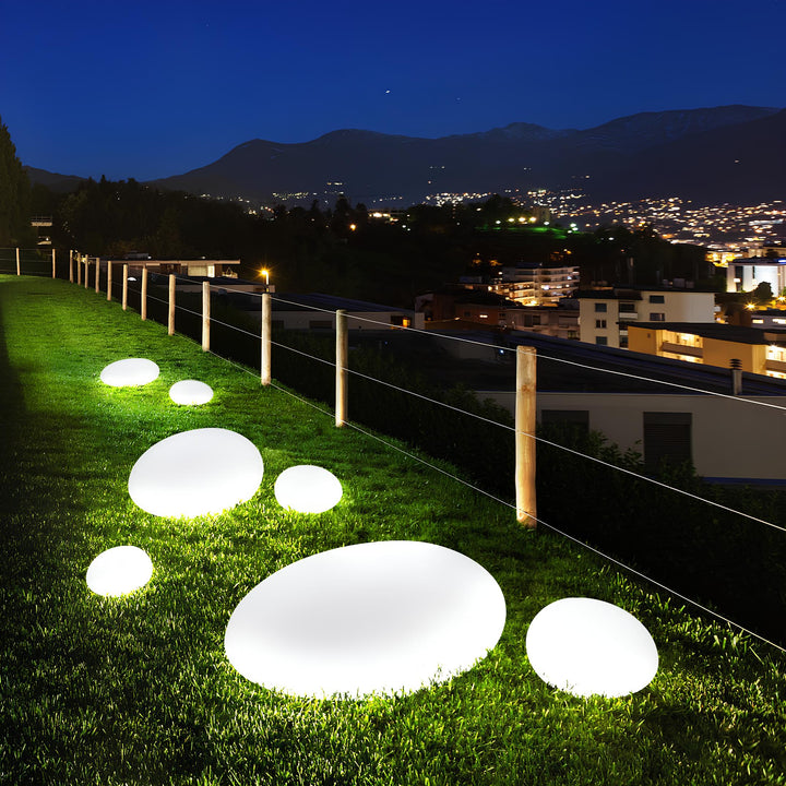 Lisslune | Atmospheric Wireless Garden Lamp - LumaStone